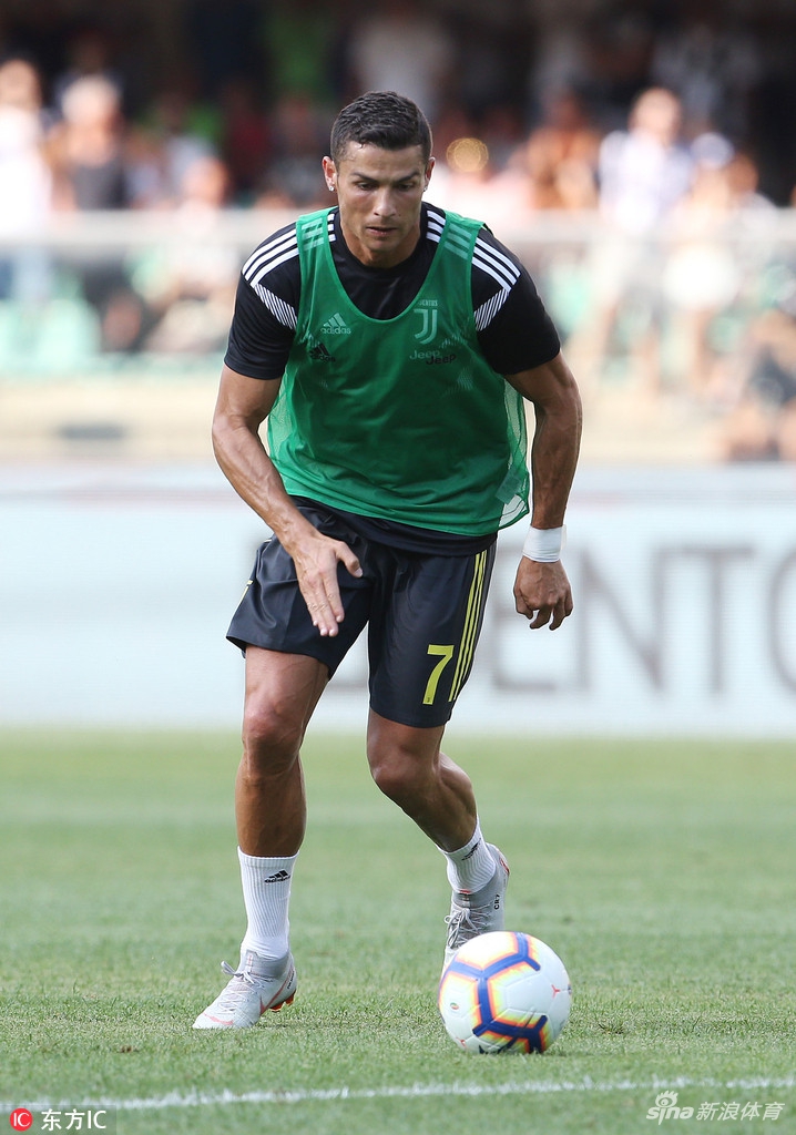 db电竞官网-张召忠被严重警告