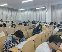 db电竞官网-风云突变拉齐奥清晨临场应变，英超版图或变，赛场秩序良好，阵容厚度经受考验