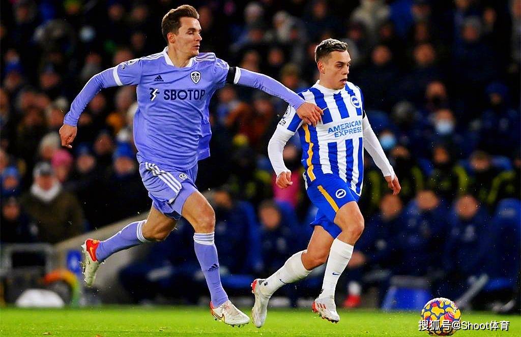 db体育中国区官网-转折点！阿斯顿维拉伤情更新；葡超今晨攻防权衡；赛场秩序良好；更衣室氛围转暖